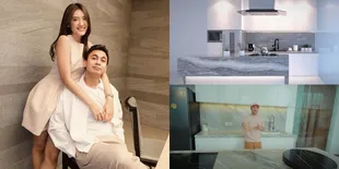 9 Potret Dapur Raditya Dika yang Elegan, Kitchen Island Full Marmer - Ada Tatakan Unik