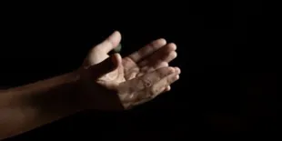 9 Waktu Berdoa Paling Mustajab Selama Bulan Ramadhan, Supaya Cepat Dikabulkan