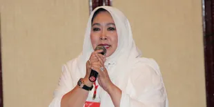 Aa Gatot Brajamusti Ditangkap, Jenny Rachman: Alhamdulillah...