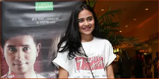 Ada Supir Ketiduran, Mobil Sonya Fatmala Diserempet