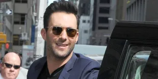 Adam Levine - Behati Prinsloo Akhirnya Resmi Menikah
