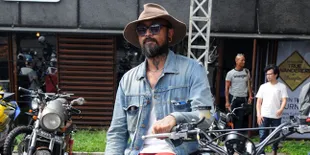 Ade Habibie Pernah Ditato Pakai Kayu Yang Paling Sakit