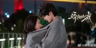 Adegan Mesra Song Wei Long dan Zhao Jin Mai di Drama China Shine On Me, Tayang Hari Ini!