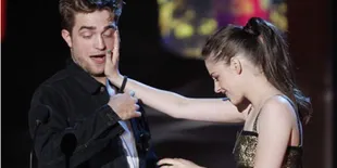 Adegan Seks 'BREAKING DAWN PART 2' Bikin Kristen Stewart Malu