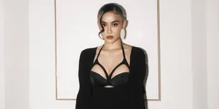 Agnez Mo Nyanyikan Indonesia Raya di Mandalika, Suasana Khidmat