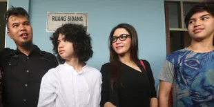 Ahmad Dhani Bandingkan Dul Dengan Anak Hatta Rajasa