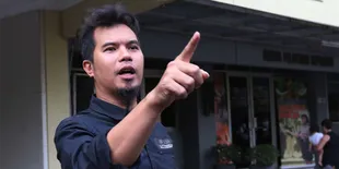 Ahmad Dhani Siap Buat Kementrian Tandingan