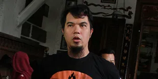 Ahmad Dhani Siap Jadi Ayah Untuk Anak Farhat Abbas