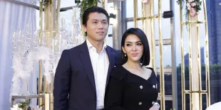 Aisyahrani: Luna Maya Tulis Status 'Makan Teman Lagi Hits' Setelah Doakan Reino dan Syahrini