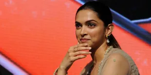 Akhirnya Deepika Padukone Hapus Tato Inisial Nama Ranbir Kapoor?