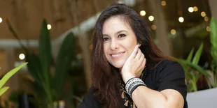 Akibat Kebiasaan Sedari Kecil, Wulan Guritno Jalani Perawatan Untuk Rahang