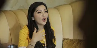 Aksi Ashanty Bagi Sembako ke Ojol Tuai Cibiran, Netizen: Kok Dilempar Sih?