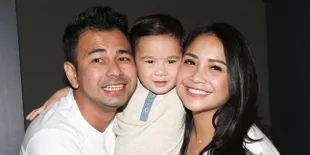 Aksi Rafathar Ketika Latihan Meet and Greet, Lucu Banget
