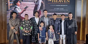 Aksi Sepasang Sepatu Berjuta Mimpi Digelar Jelang Perilisan 'CHILDREN OF HEAVEN'