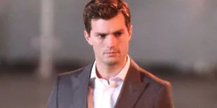 Aktor 'FIFTY SHADES OF GREY' Jamie Dornan Resmi Jadi Ayah