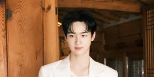 Aktor Jang Dong Yoon Debut Sutradara Film Layar Lebar Lewat 'NURUK', Diundang ke Festival Internasional