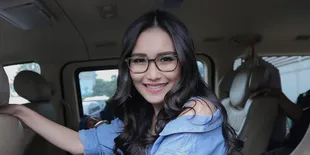 Akun Instagramnya Di-follow Luna Maya Lagi, Begini Reaksi Ayu Ting Ting