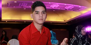 Al Ghazali Beri Kejutan Manis Untuk Ulang Tahun Cewek Spesial Ini