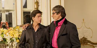 Amitabh Bachchan Tidak Mau Tampil Sepanggung Dengan Shahrukh Khan