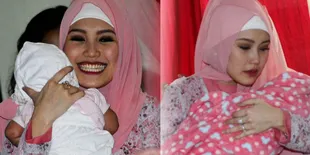 Anak Jadi Artis, Ayu Ting Ting Baru Perlihatkan ke Media