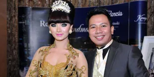 Anak Tunangan Zaskia Gotik Pingsan Lihat Ayahnya di Televisi