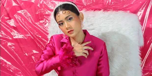 Anastasia Ria Lengkapi Mini Albumnya dengan Single Terbaru 'In Case You Are In Love'