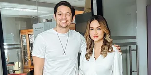 Andrew Andika Senang Bisa Main Sinetron 'SATU CINTA DUA HATI' Bareng Istri, Bikin Titi Kamal Iri