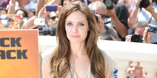 Angelina Jolie Ancam Bakal Tuntut Perez Hilton, Kenapa?