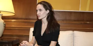 Angelina Jolie Marah-Marah Karena Brad Pitt Hubungi Mantan