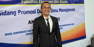 Angga The Potters Raih Gelar Doktor, Akui Sempat Kesulitan Bayar SPP