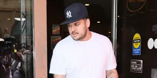 Anggap Blac Chyna Sudah Kaya, Rob Kardashian Minta Keringanan Tunjangan Anak