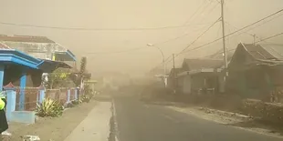 Angin Kencang Bawa Debu Kembali Terpa Warga Kaki Gunung Arjuno di Batu