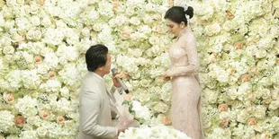 Angka-Angka Unik dalam Pernikahan Syahrini dan Reino