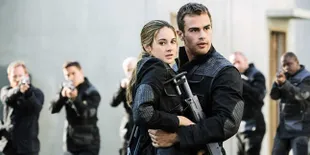 Antara Cemas & Percaya, Shailene Woodley Peluk Erat Theo James