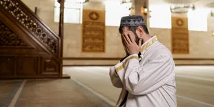 Apa Arti Doa Kamilin yang Dibaca Setelah Sholat Tarawih, Beserta dengan Hukumnya