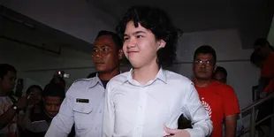 AQJ Ungkap Permohonan Maaf Lewat 'Surat Cinta' Untuk Hakim