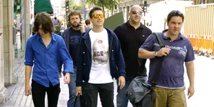 Arctic Monkeys Sabet Penghargaan Dalam European Festival Awards