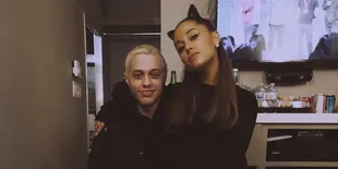 Ariana Grande Ucapkan Selamat Tinggal Pada Internet Pasca Putus