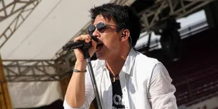 Ariel NOAH Harap Anak Kembar Chrisye Sesukses Ayahnya