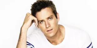 Armie Hammer Enggan Terlibat 'FIFTY SHADES OF GREY'
