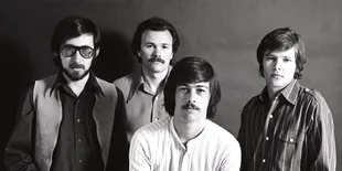 Arti dan Makna Lagu If - Bread, Pengorbanan Cinta yang Abadi