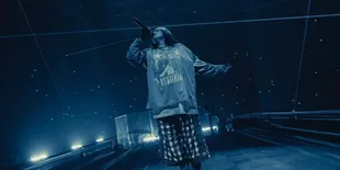 Arti dan Makna Lagu Ocean Eyes - Billie Eilish, Ungkap Perasaan Cinta yang Dalam Tak Terbalas