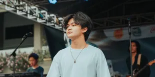 Arti dan Makna Lagu Something About You Arash Buana, Ketulusan Cinta yang Mengisi Rasa Hampa