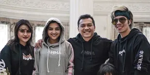 Ashanty Posting Foto Jadul Bareng Anang Hermansyah, Dibilang Mirip Aurel &#38; Atta Halilintar