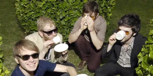 [AUDIO] Kolaborasi Baru Dengan Gaya Klasik Ala Franz Ferdinand