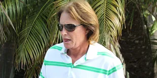 Ayah Kim Kardashian 'Ganti Kelamin', Ini Reaksi Anak-Anaknya