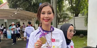 Ayu Azhari Bagikan Pengalaman Ikut Lomba Lari