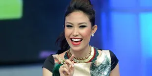 Ayu Dewi Tegaskan Olga Syahputra Baik-Baik Saja