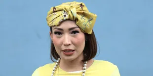Ayu Dewi Ungkap Rasa Rindu Rayakan Lebaran Bersama Sosok Mertuanya