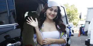 Ayu Ting Ting Dikabarkan Positif Covid-19, Ini Komentar Orang Terdekat